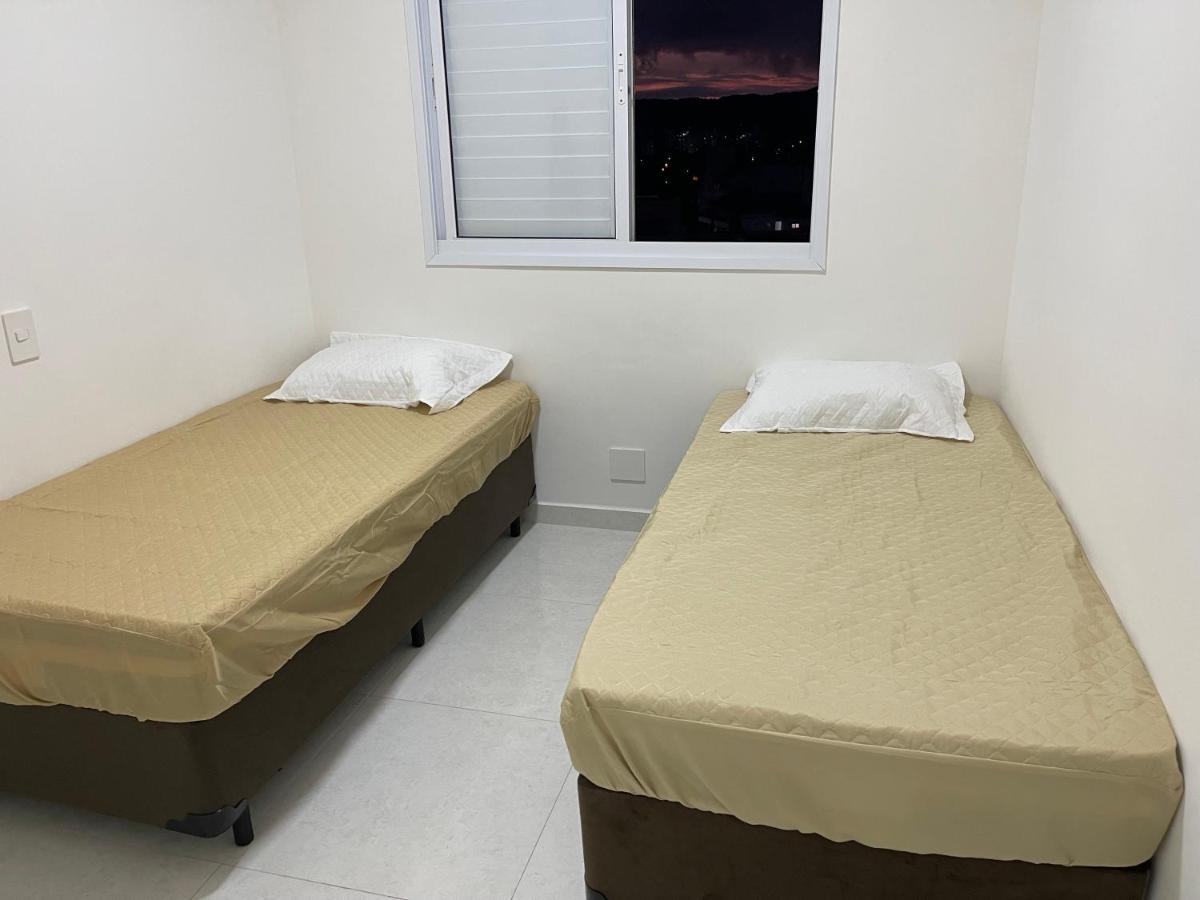 Lazer De Resort A Poucos Passos Da Praia Guarujá Esterno foto